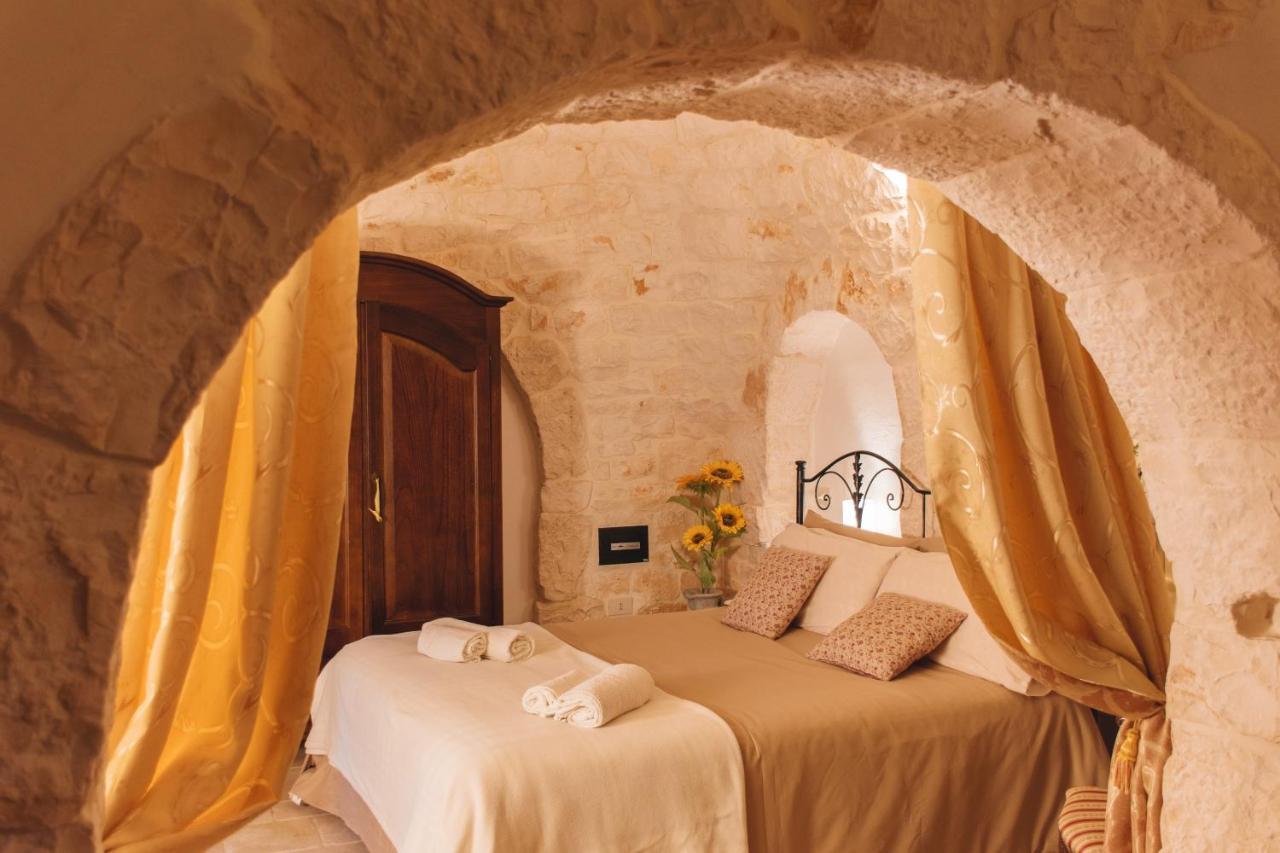 Masseria Montanaro Чистерніно Екстер'єр фото